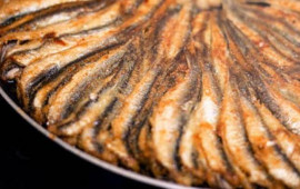 Evdə qalan balıq qoxusunu yox etmək &uuml;&ccedil;&uuml;n ən təsirli &uuml;sullar