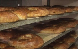 &Ccedil;&ouml;rək zavodunun əməkdaşı iş yerində &ouml;ld&uuml;