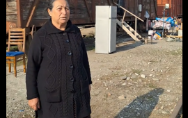 Vaqonda yaşayan ke&ccedil;miş məcburi k&ouml;&ccedil;k&uuml;n evlə təmin olundu