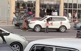 Maşını toy karvanının qarşısını kəsən qaraçının üzərinə sürdü  RƏSMİ AÇIQLAMA