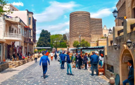 Bakı əvvəlki kimi k&uuml;ləkli deyil  SƏBƏB