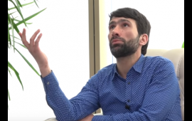 "Emili bu hala gətirən m&uuml;ğənni idi"