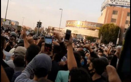 Tehran sakinləri küçələrə axışdı 
