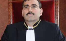 Prezidentin rektor təyin etdiyi R&ouml;vşən İsmayılov KİMDİR?  DOSYE