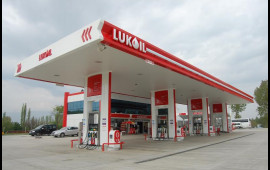 &ldquo;Lukoil&rdquo;də ancaq nağd &ouml;dəniş alınır  Onlayn &ouml;dənişə qadağa qoyuldu