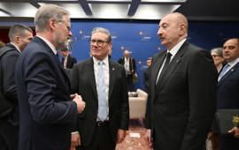 Prezident İlham Əliyev Albaniyada Böyük Britaniyanın Baş naziri Kir Starmerla görüşüb
