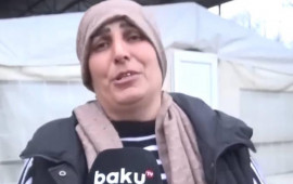 "M&uuml;lk &uuml;st&uuml;ndə balalarımı baltaladı"  Əmisi tərəfindən qətlə yetirilən Həqiqətin anası danışdı