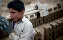 Uşaqların əməyinə nəzarət g&uuml;cləndirildi &ndash; valideyn razılığı tələb olunur