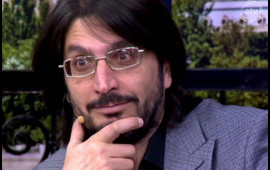 Həmin m&uuml;ğənnilərə verilişində qadağa qoyub