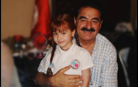 Bir vaxtların uşaq ulduzu indi a&ccedil;ıqsa&ccedil;ıq səhnələrə &ccedil;əkilir  FOTO