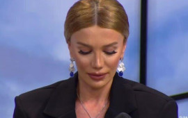 "5 ildir &ouml;vladım olmur"  Efirdə AĞLADI 