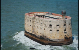Azərbaycanlıların sevimli şousu "Fort Boyard" harada &ccedil;əkilib?  Qeyriadi faktlar 