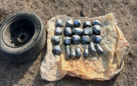 İranla sərhəddən narkotik ke&ccedil;irilməsinin qarşısı alındı, 2 nəfər saxlanıldı  FOTO