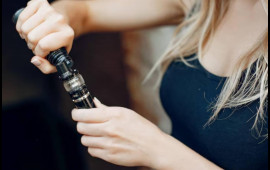 Azərbaycanda qadağan edilən bu əşya sinə xər&ccedil;əngi yaradır  Onkoloq