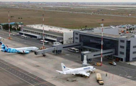 Maha&ccedil;qala hava limanı bağlandı