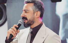 "Şəhriyarın sa&ccedil;ı yoxdur, parik taxır"