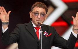 Qonorarını 5 milyon azaltdı