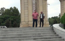 Taksi sürücüsü dələduzların torundan necə çıxdı? 