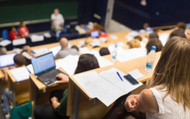 Bu universitetdə dərslər hələ indi başlayır