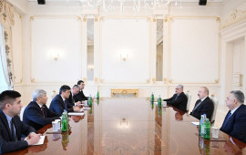 İlham Əliyev Qırğızıstan n&uuml;mayəndə heyətini qəbul edib 