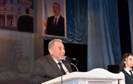 Nizami Əhmədov kabinetində yaralandı  1000 manat