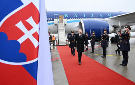Prezident İlham Əliyev Slovakiyaya rəsmi səfərə gedib  FOTO