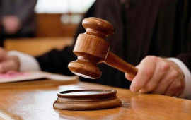 Bakıda qətl törədən məktəbliyə hökm OXUNDU