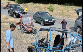 Qəbələdə qadın turistlər qəzaya düşdü  yaralılar var  FOTO