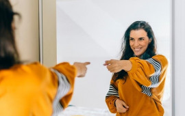 Psixoloqlar deyir: &ldquo;Danışın!&rdquo; &ndash; &Ouml;z&ouml;z&uuml;nə danışmaq dəli olmaq deyil