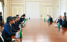 İlham Əliyev Lü Cünün başçılıq etdiyi nümayəndə heyətini qəbul edib  FOTO