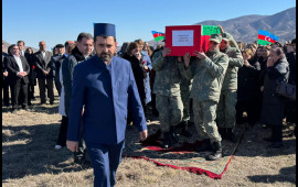 33 il itkin kimi qeydiyyatda olan şəhid Zibeydə Əhmədova dəfn edildi 