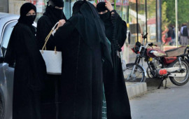 Taliban Kabildə yüzlərlə gözəllik salonunu bağlayıb  minlərlə qadın işsiz qalıb