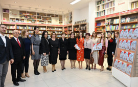 "Azərbaycan dilini &ouml;yrənirik" kitabının təqdimat mərasimi ke&ccedil;irilib 