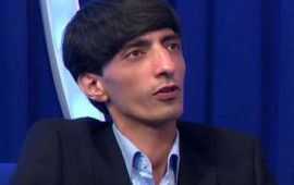 "Müğənnilərə çörəyi biz vermişik"