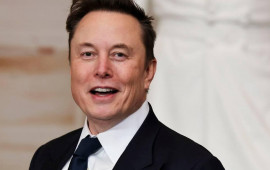 İlon Mask tarix yazdı: Sərvəti 700 milyard dolları ke&ccedil;di
