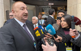 İlham Əliyev M&uuml;nxendə Azərbaycan telekanallarına m&uuml;sahibə verib