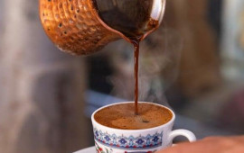Nə su, nə də soda: T&uuml;rk qəhvəsinin yanına əslində bunu qoymaq lazımdır