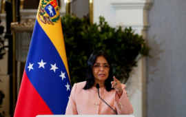 Venesuelada hakimiyyət dəyişikliyi: M&uuml;vəqqəti rəhbər təyin edildi