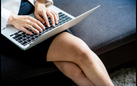 Kişi m&uuml;dirin xanım iş&ccedil;iyə yazdığı mesajlar mənəvi təzminatla bitdi