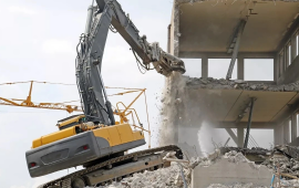 Bakıda daha bir bina S&Ouml;K&Uuml;L&Uuml;R: