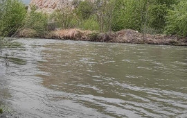 Bərdədə m&uuml;əllim qızını xilas edərkən kanalda boğulub &ouml;ld&uuml;