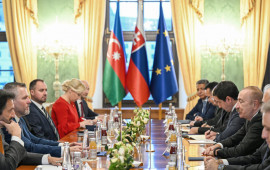 Bratislavada İlham Əliyevin Slovakiya Prezidenti ilə geniş tərkibdə g&ouml;r&uuml;ş&uuml; olub 