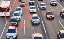 Ara məsafəsi saxlanılmadı, qəza qa&ccedil;ılmaz oldu 